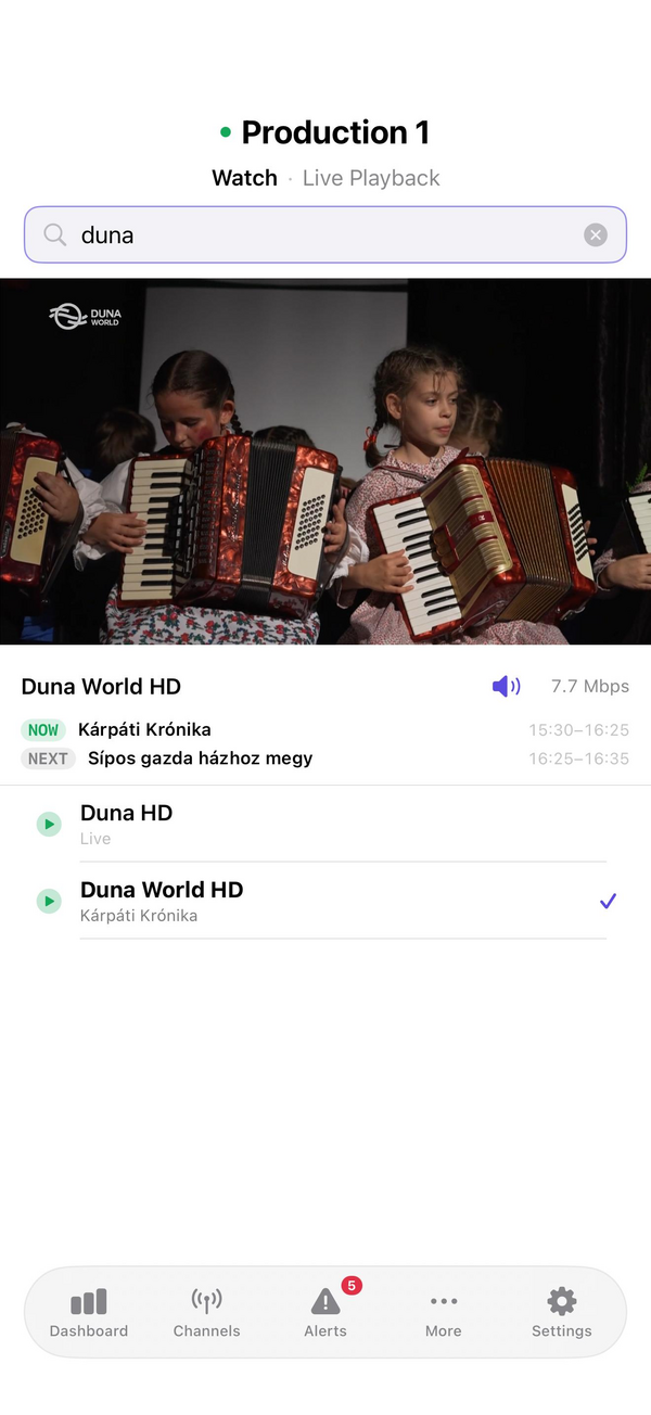 Previzualizare live iOS NoSignal redând un canal pe dispozitiv.